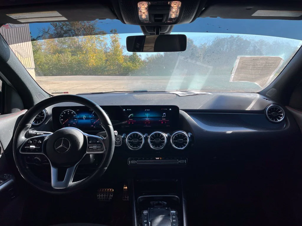 Used 2023  Mercedes-Benz GLA 250 image 16