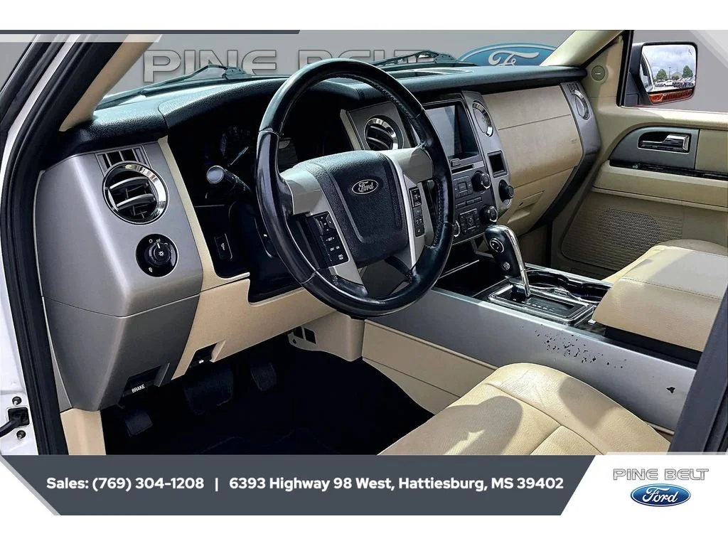 Used 2016 White Platinum Tri-Coat Metallic Ford Limited image 12