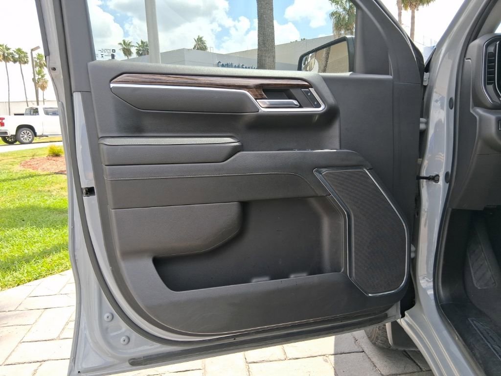 Used 2024 Thunderstorm Gray GMC Elevation image 15