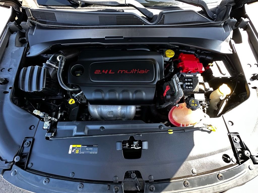 Used 2019 Gray Jeep Latitude image 16