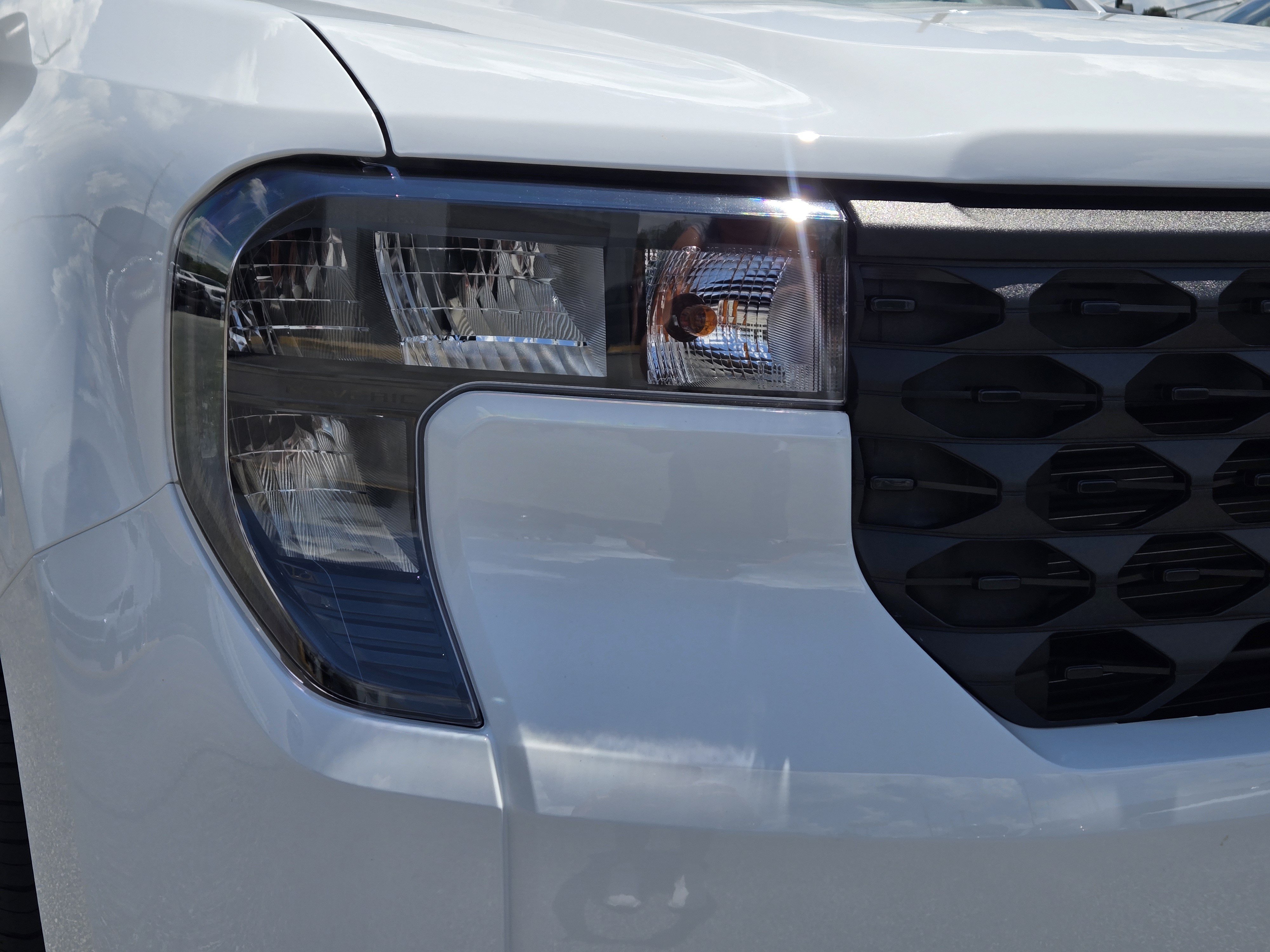 New 2026 Oxford White FORD XL image 4