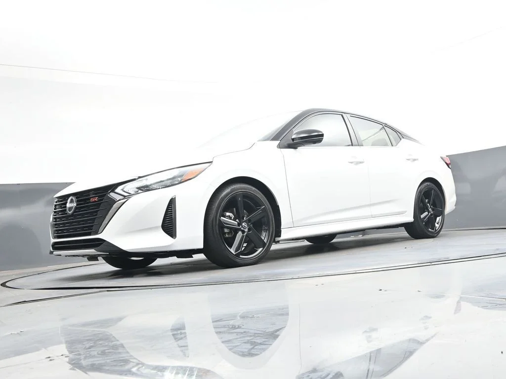 Used 2024 White Nissan SR image 49