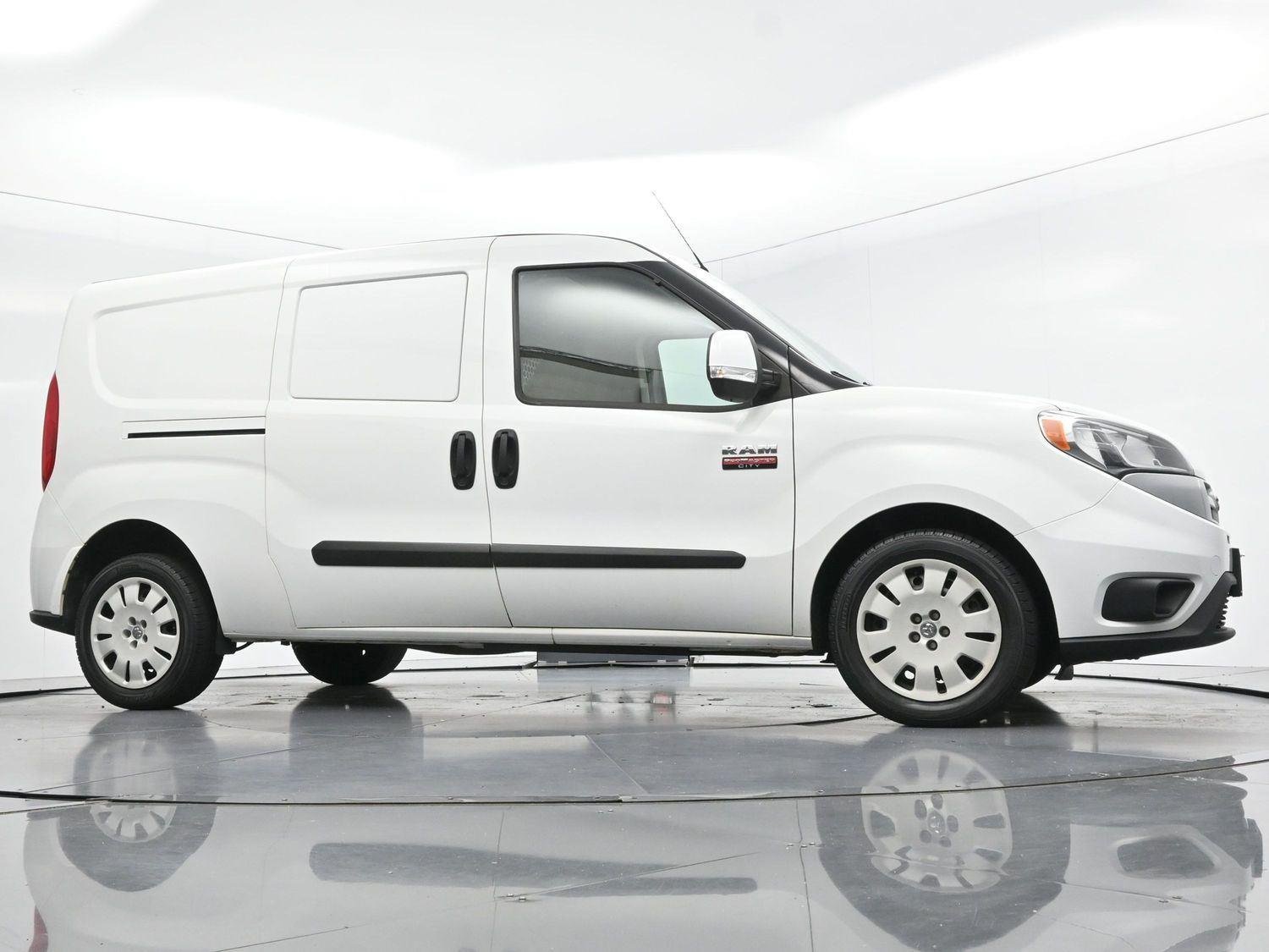 Used 2018 Bright White Ram Tradesman SLT image 42