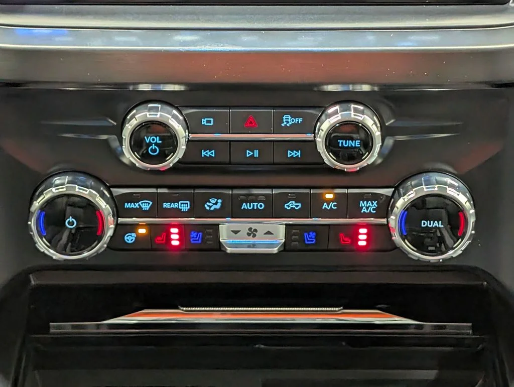 New 2026 Glacier Gray Metallic Tri-Coat Ford F-250® Lariat® image 6