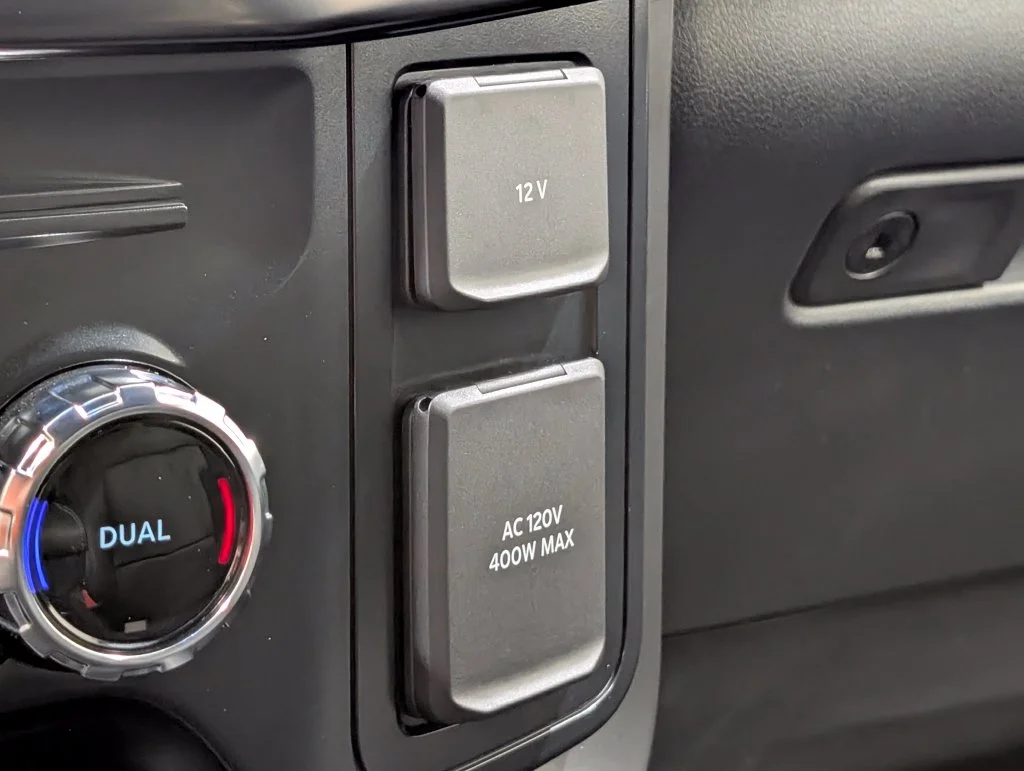 New 2026 Oxford White Ford Lariat® image 9