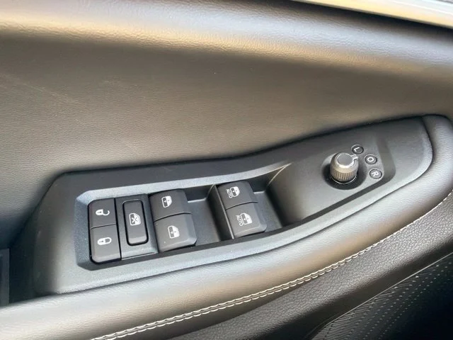 New 2026 Gray Jeep Altitude image 24
