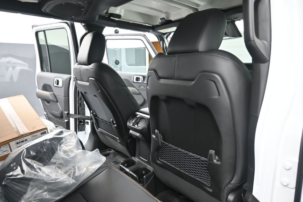 New 2026 Bright White Clearcoat Jeep Texas Trail image 29