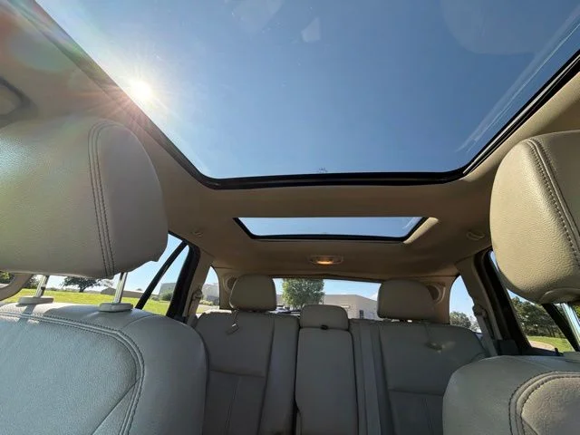 Used 2013 Red Ford Limited image 9