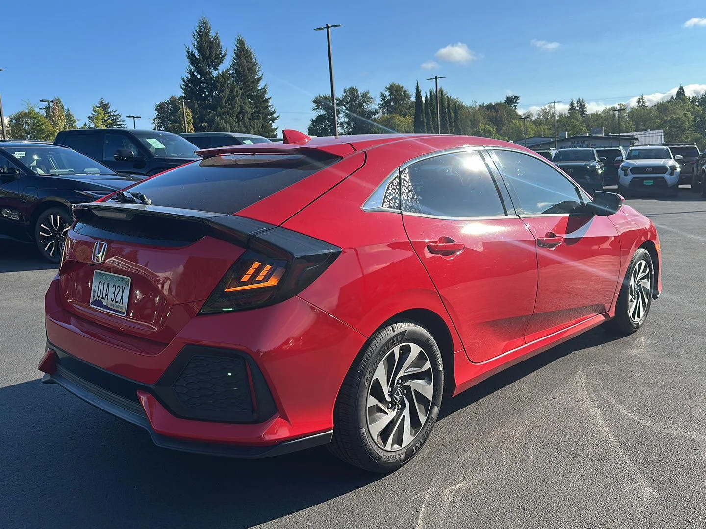 Used 2017 Rallye Red Honda LX image 3