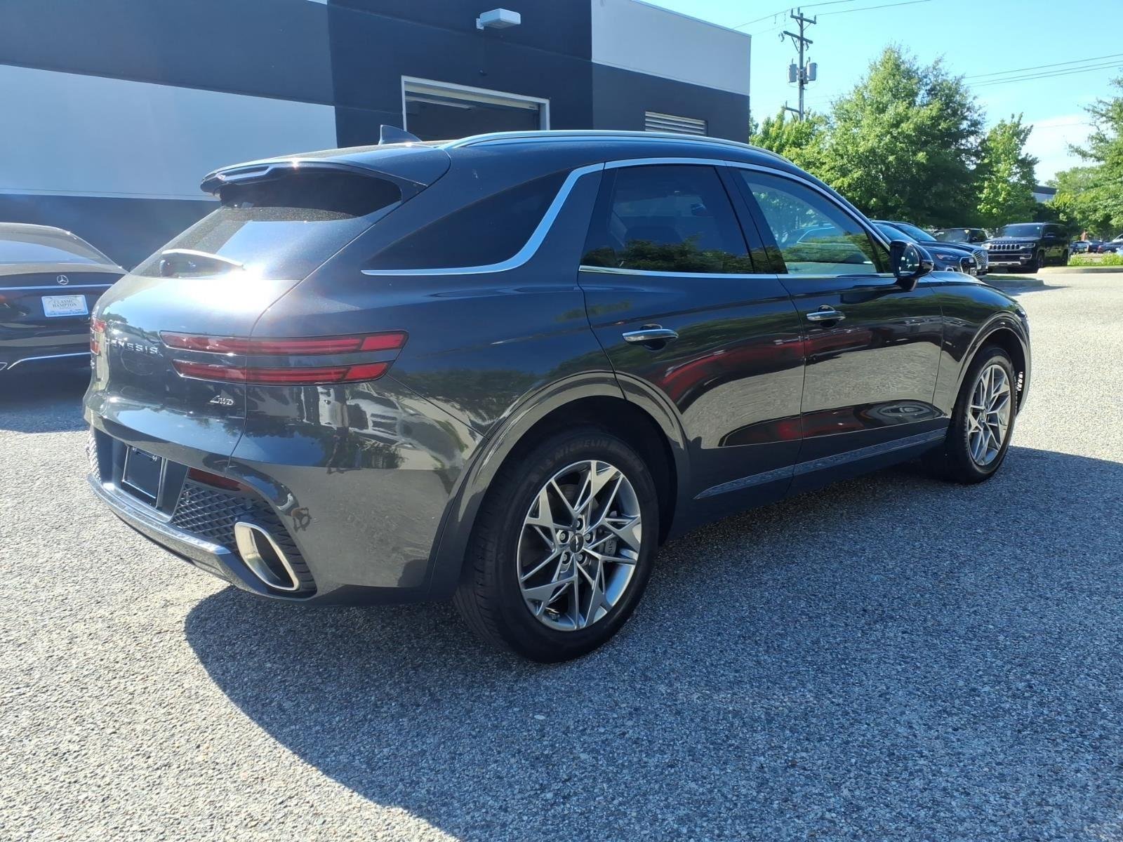 Used 2025 Makalu Gray Genesis 2.5T image 6