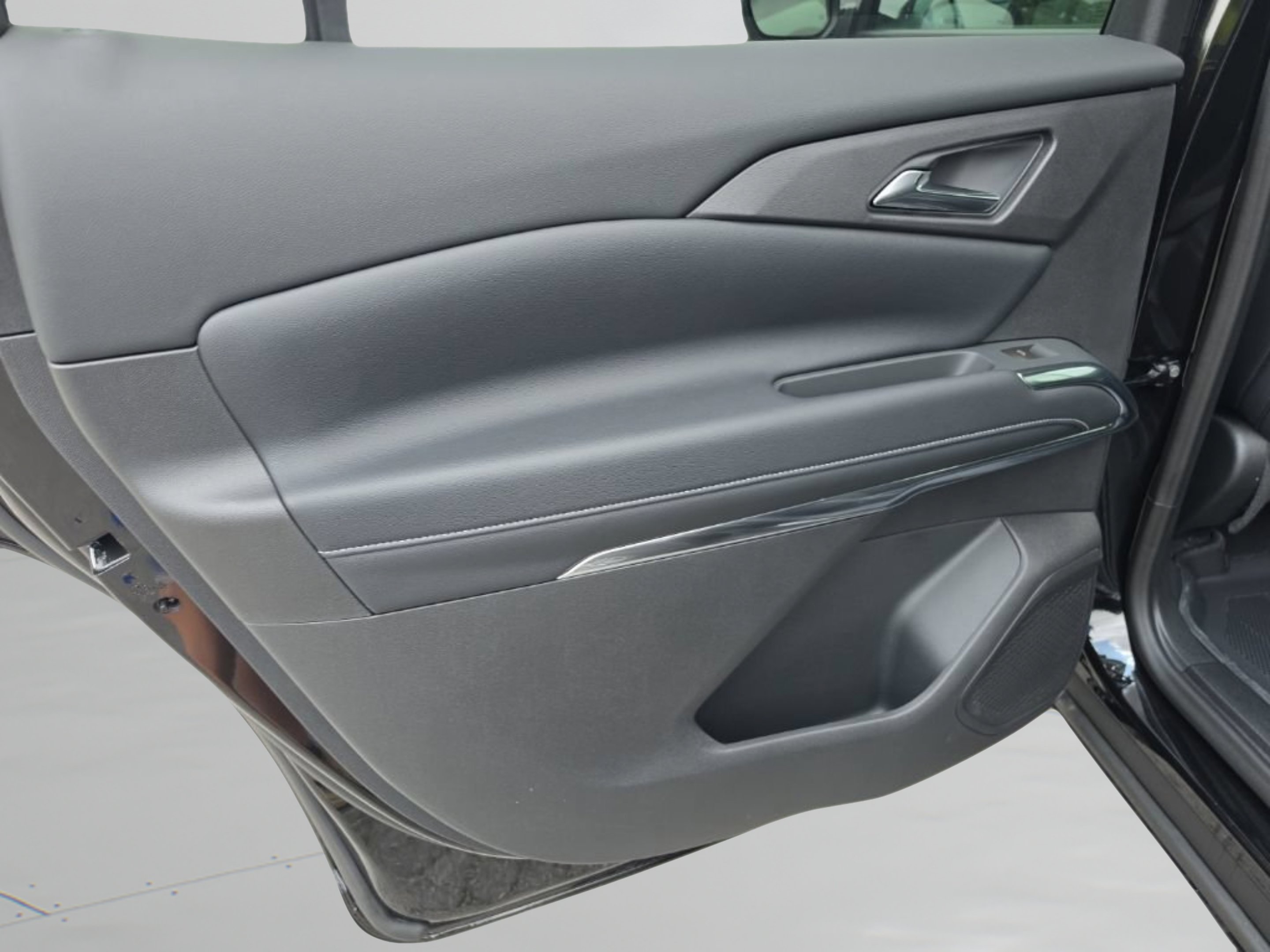 2026 Chevrolet Traverse LT - Photo 20