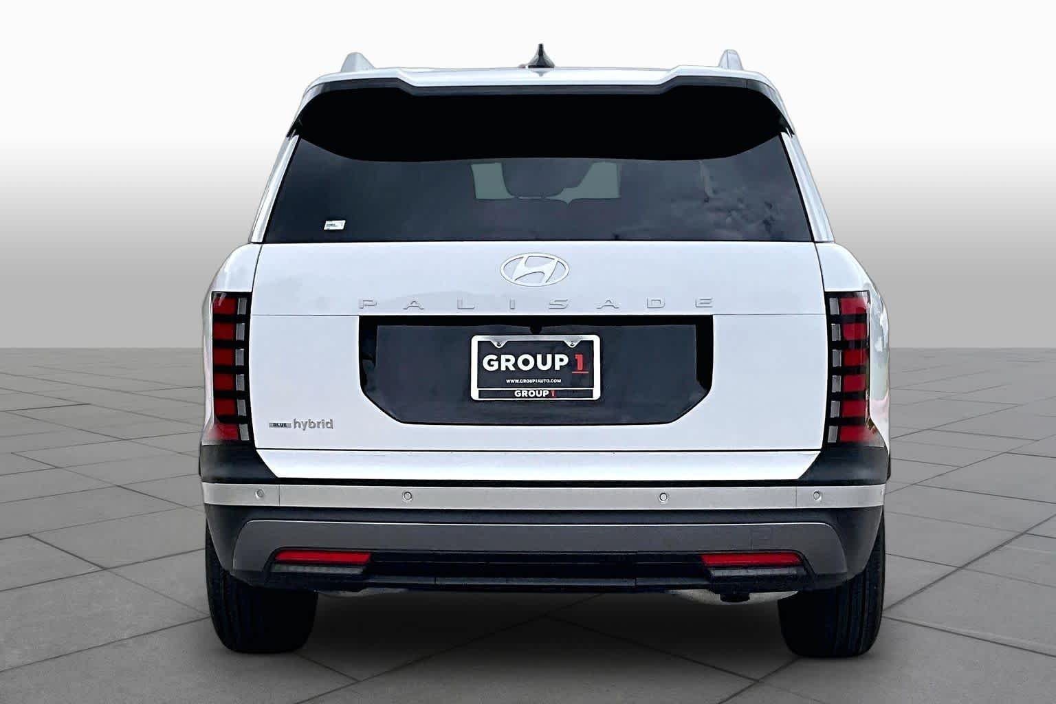 Used 2026 Creamy White Pearl Hyundai Blue SEL Premium 7P image 5