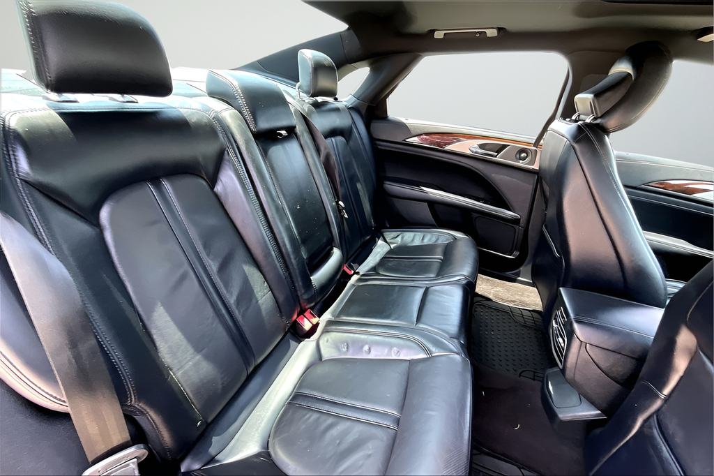 Used 2019 Gray Lincoln Reserve image 19