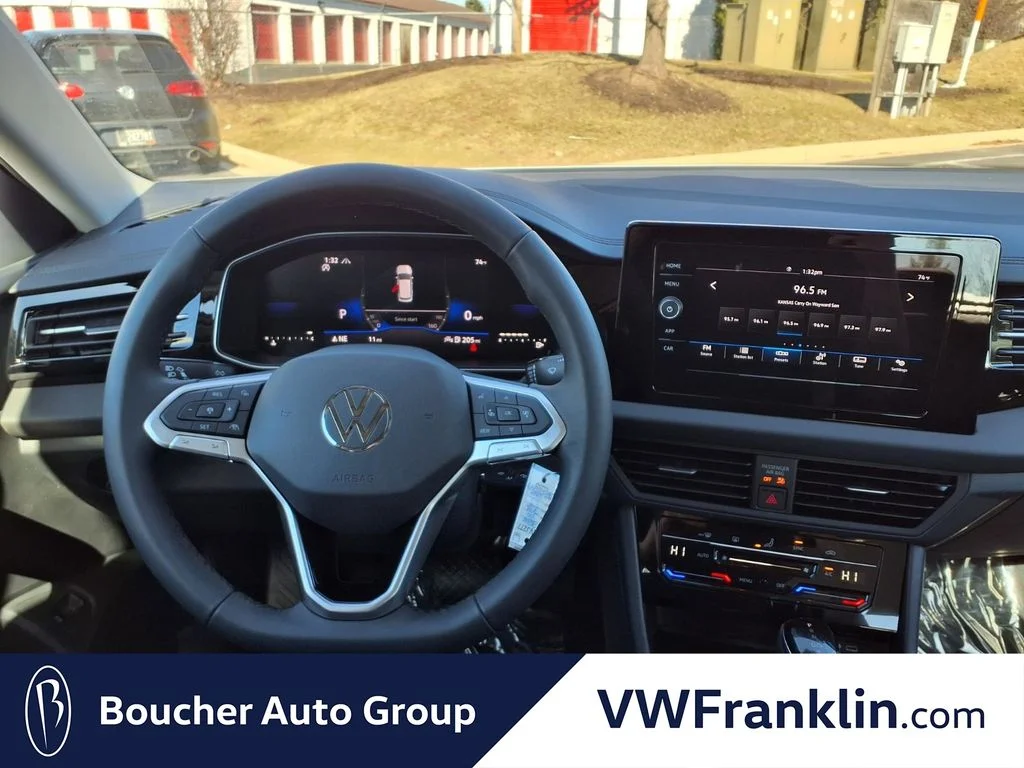 New 2026 Pure White Volkswagen 1.5T S image 9