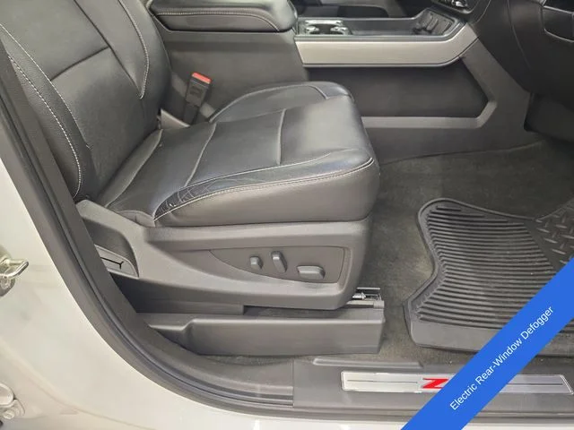 Used 2018 Summit White Chevrolet LTZ image 11