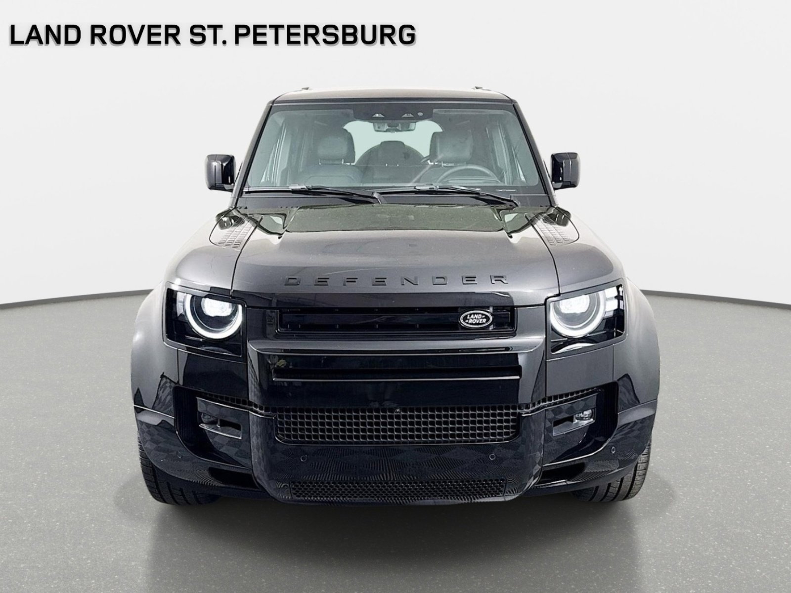 Used 2026 Santorini Black Land Rover X-Dynamic SE image 2