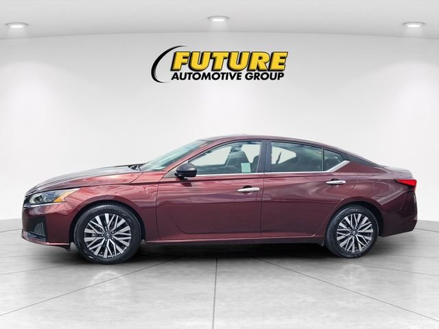 Used 2025 Red Nissan 2.5 SV image 6