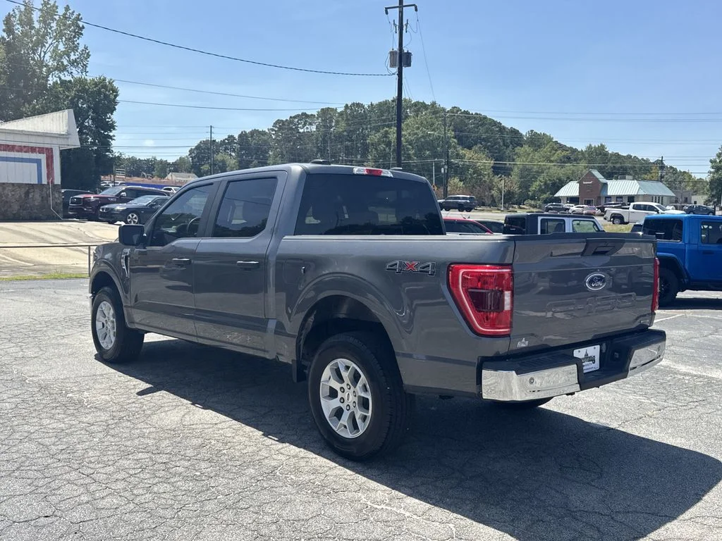 Used 2023 Gray Ford XLT image 5