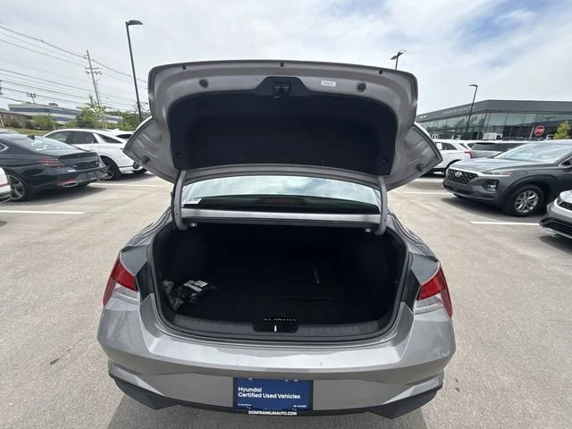 Used 2023 Silver Hyundai SEL image 22