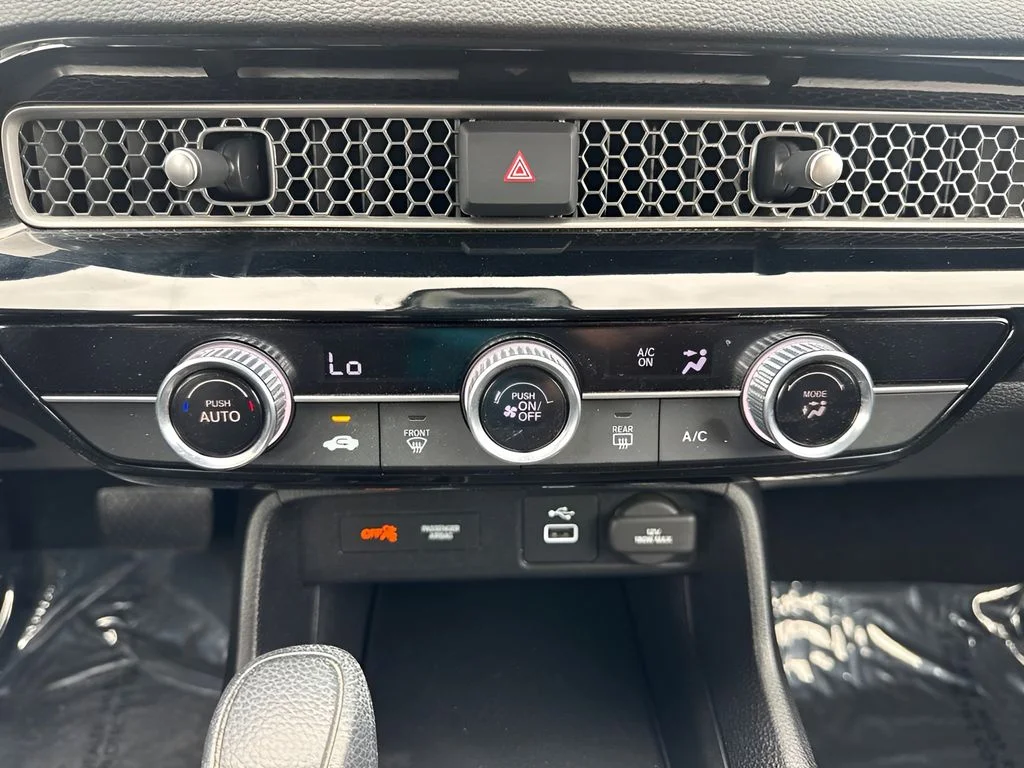 Used 2024 White Honda LX image 17