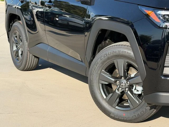New 2026 Midnight Black Metallic Toyota LE image 2