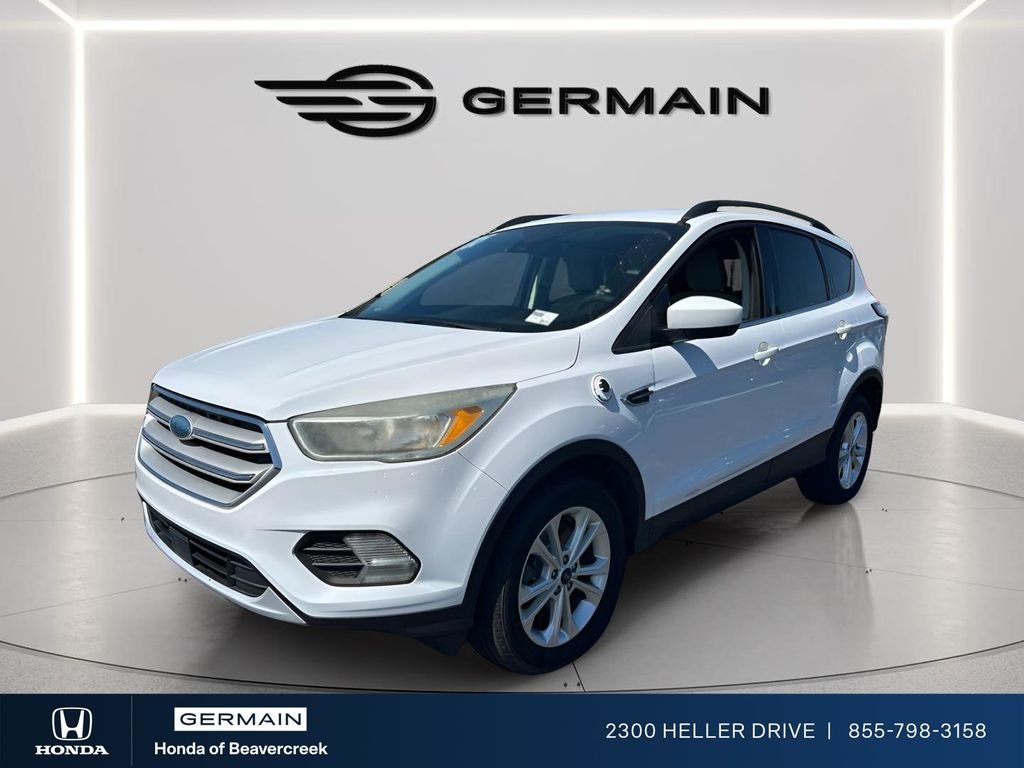 Used 2018 Oxford White Ford SE image 3