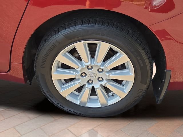 Used 2017 Red Toyota XLE image 24