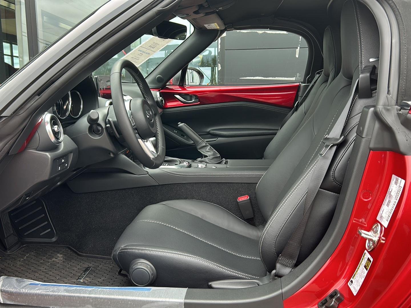 2025 Mazda MX-5 Miata Grand Touring - Photo 13