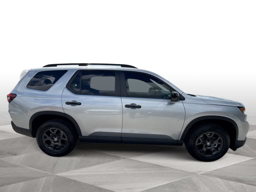 Used 2025 Lunar Silver Metallic Honda TrailSport image 9