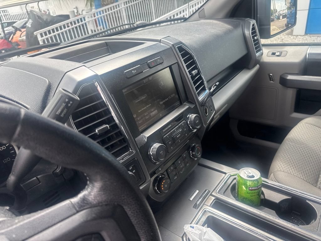Used 2015  Ford XL image 11