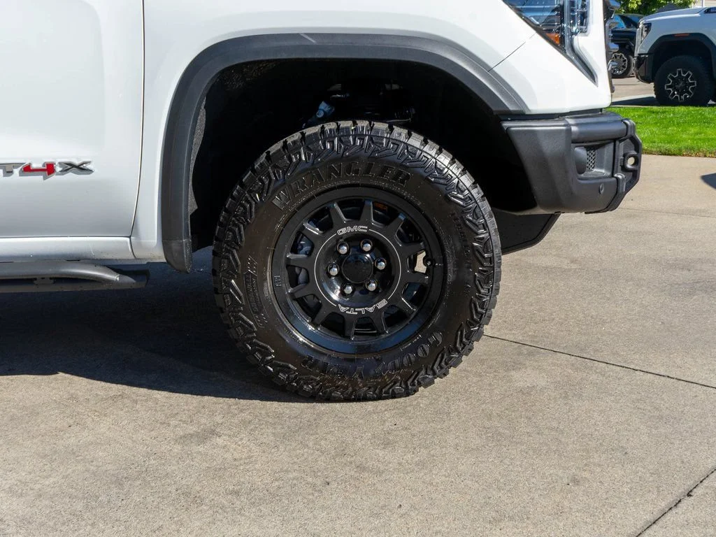 New 2026 Summit White GMC AT4X image 40