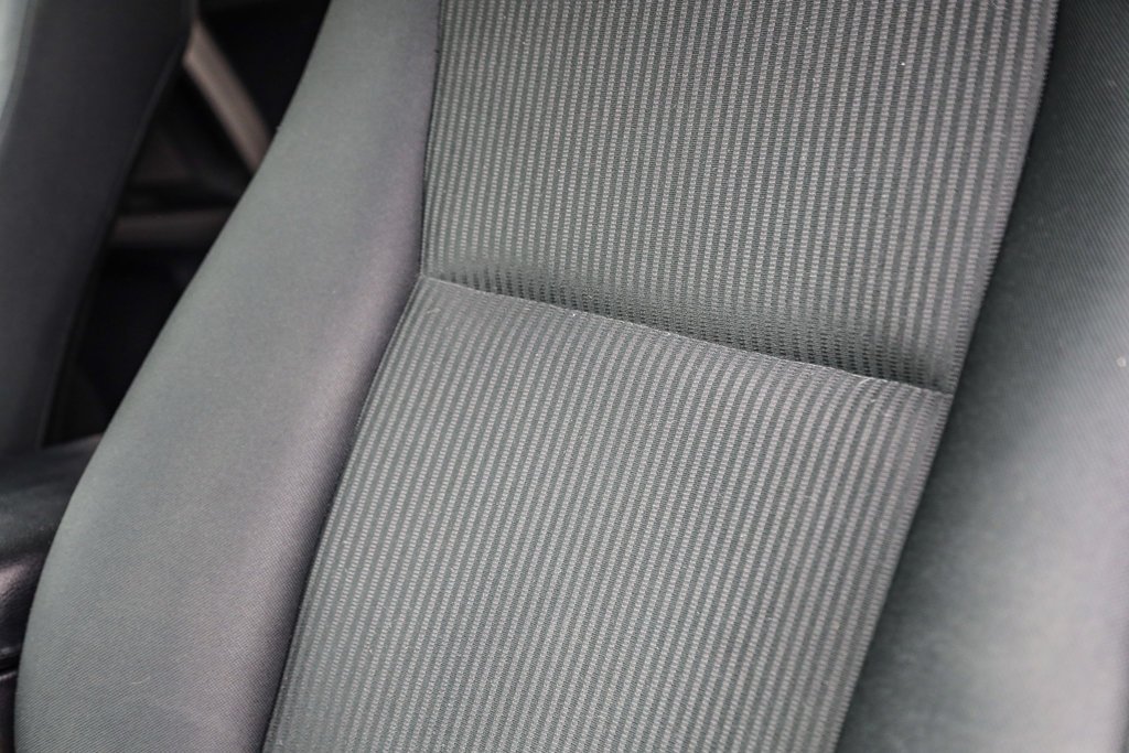2017 Toyota RAV4 LE - Photo 24