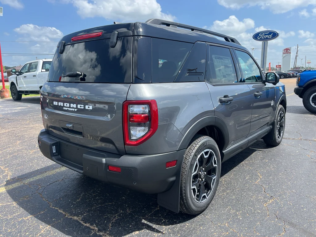 New 2026 Carbonized Gray Metallic Ford Outer Banks® image 5