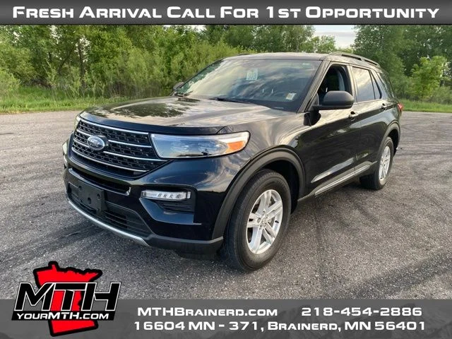 Used 2022 Black Ford XLT image 3