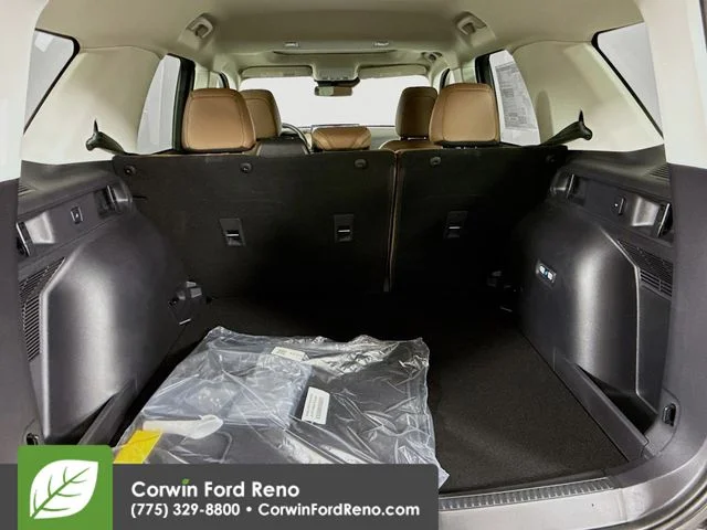 New 2025 Shadow Black Ford Outer Banks image 30