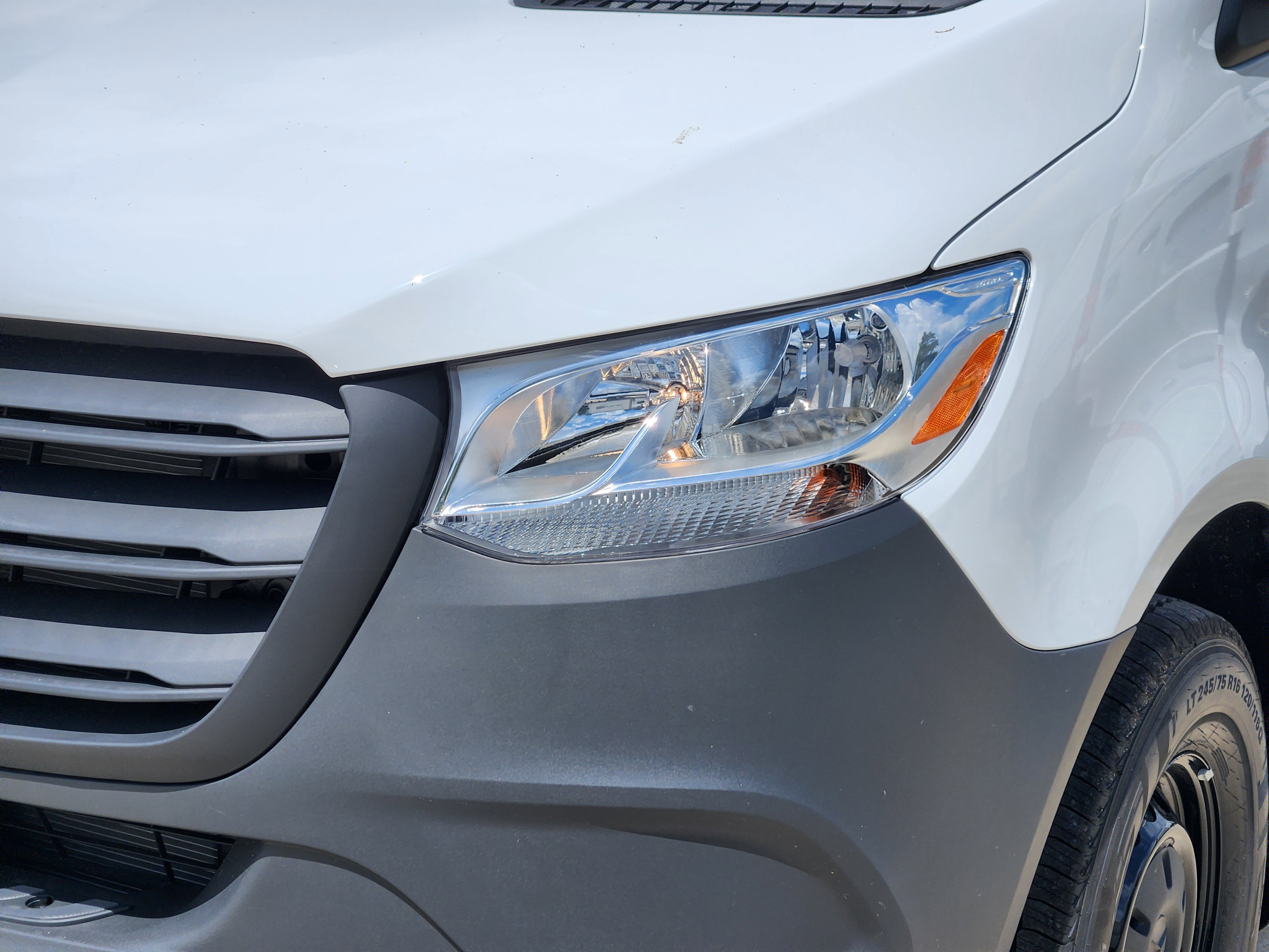 New 2026 Arctic White Mercedes-Benz Cargo 144 WB image 8