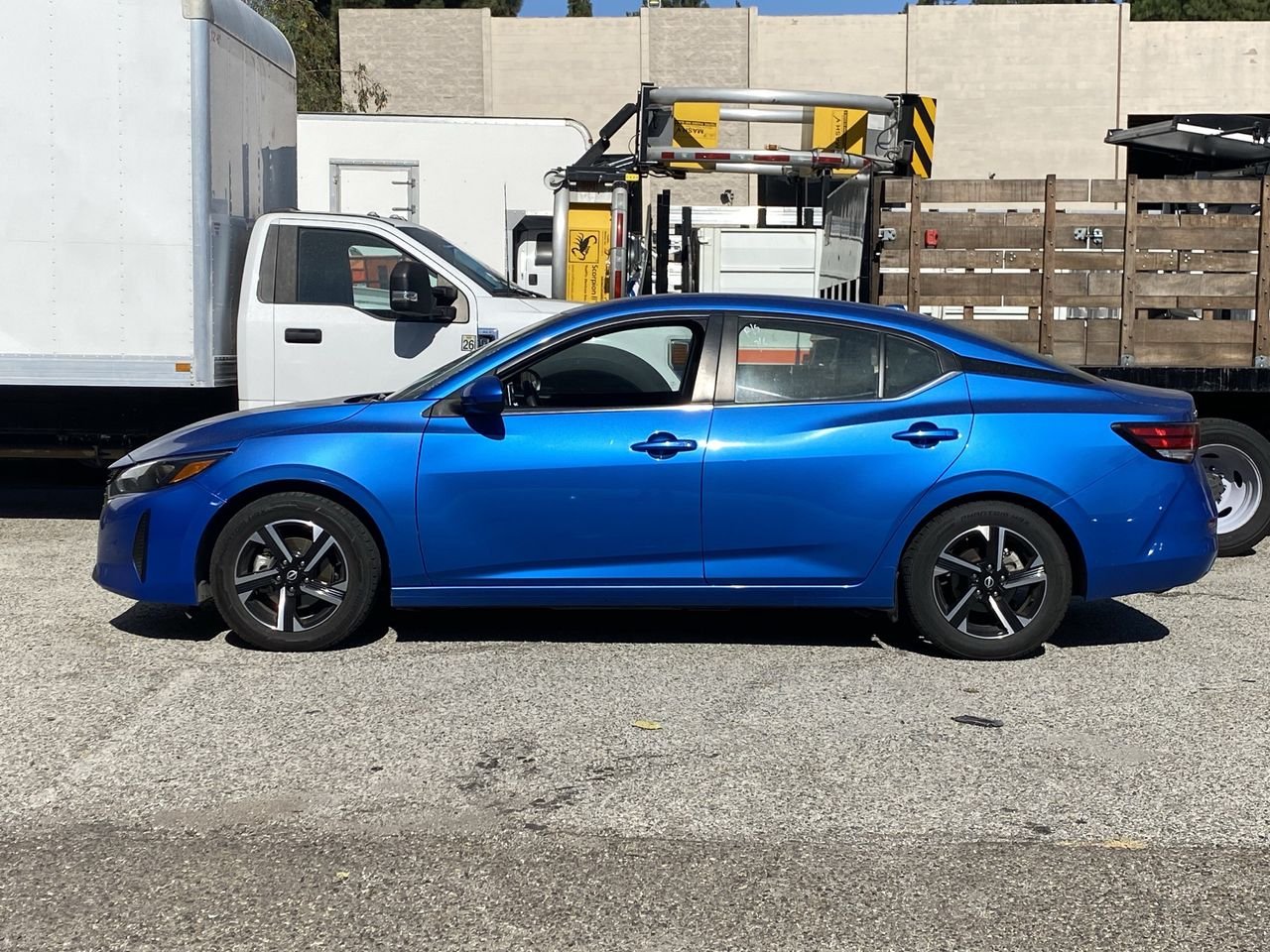 Used 2025 Electric Blue Nissan SV image 2