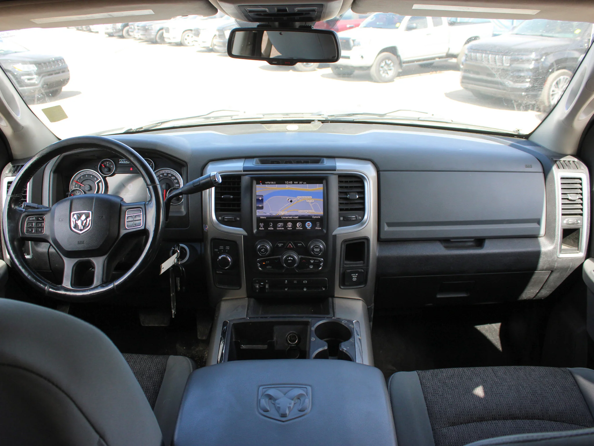 Used 2013 White RAM SLT * Diesel | Mechanics Special  | Heated Seats | Backup Camera | Remote Start | Alpine image 4