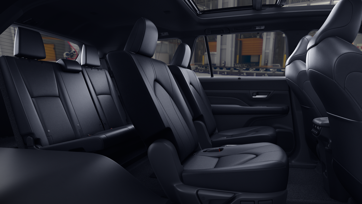 New 2026 Wind Chill Pearl Toyota Hybrid Nightshade image 21