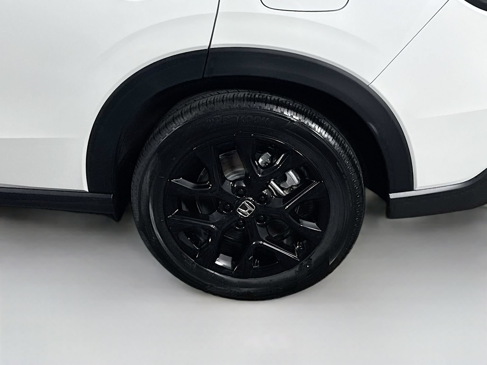 Certified Used 2024 Platinum White Pearl Honda 5DR AWD SPORT image 28