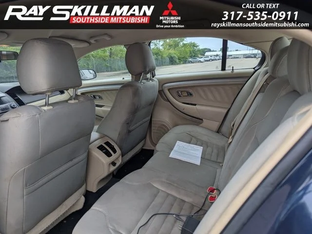 Used 2017 Blue Ford SE image 12