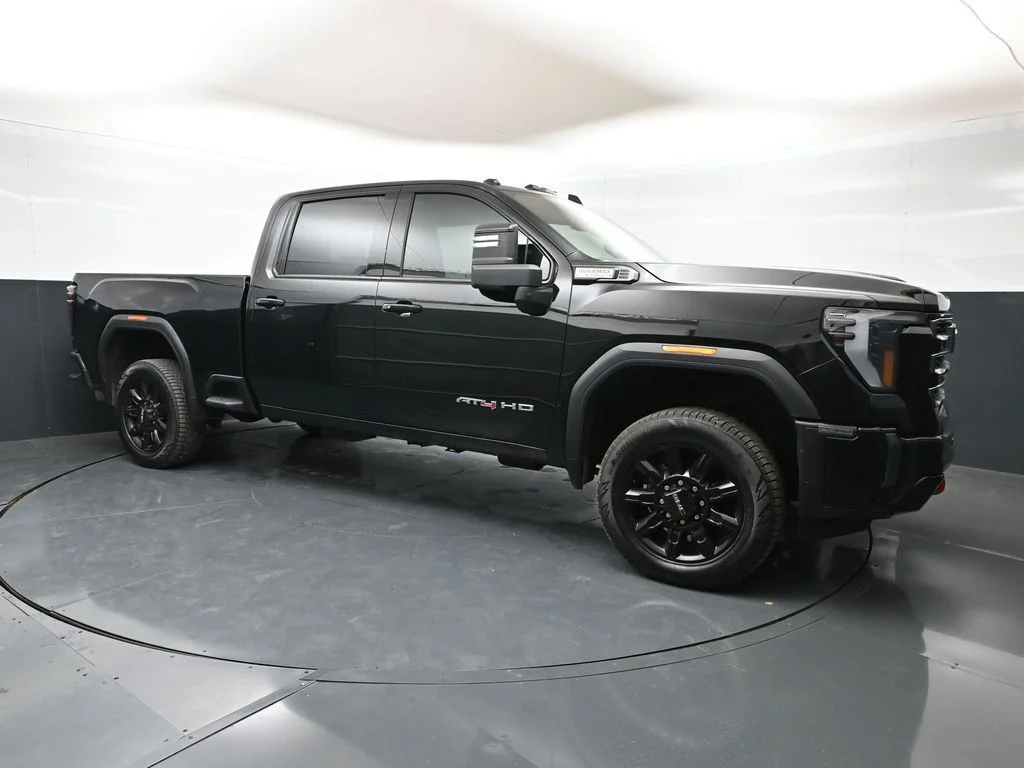 2024 GMC Sierra AT4 4WD Crew Cab Standard Box's photo