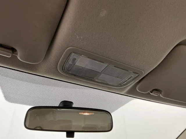 Used 2012  Honda LX image 19