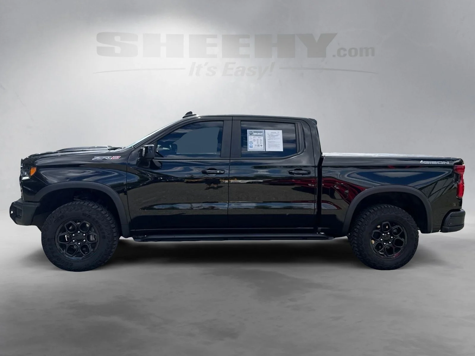 Used 2023 Black Chevrolet ZR2 image 15
