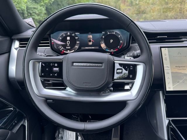 New 2027 Santorini Black Land Rover SE image 23
