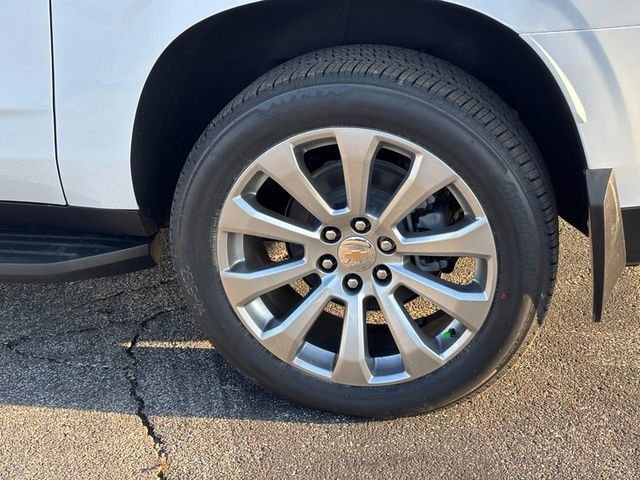 New 2026 Polar White Tricoat Chevrolet Premier image 4