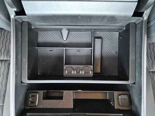 Used 2019 Silver GMC SLE image 30