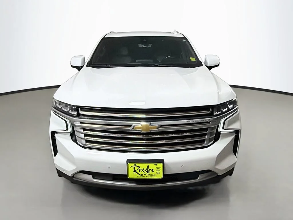 Used 2021 Summit White Chevrolet High Country image 2