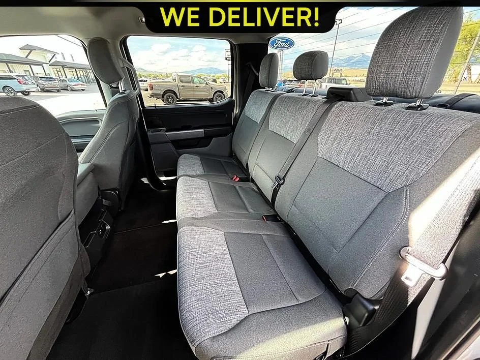 Used 2022 White Ford XLT image 12
