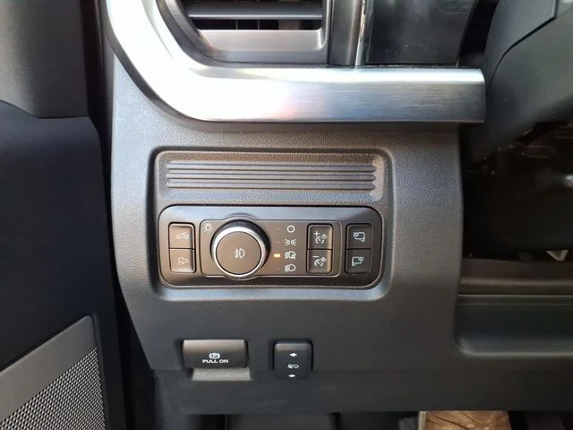 Used 2025 Black Ford Lariat image 20